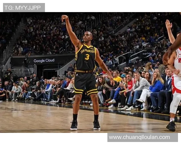 克里斯保罗：从篮球场上的指挥官到传奇球员的辉煌历程